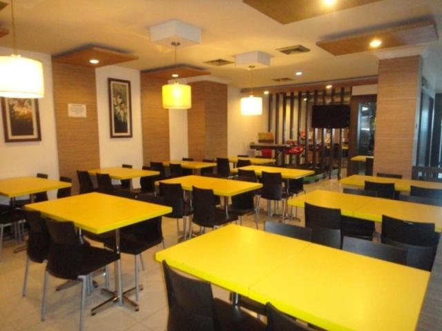 Karsa Utama Hotel Jakarta Buitenkant foto