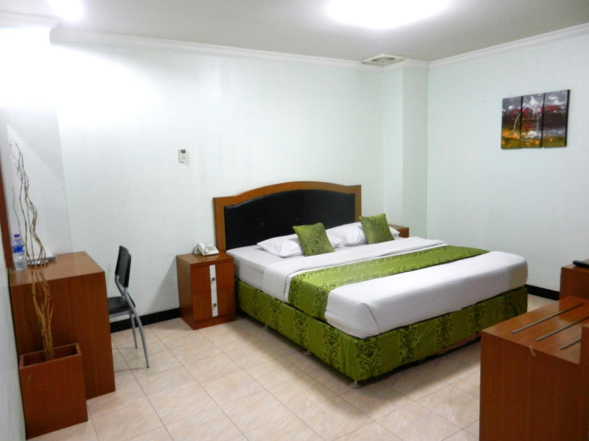 Karsa Utama Hotel Jakarta Kamer foto