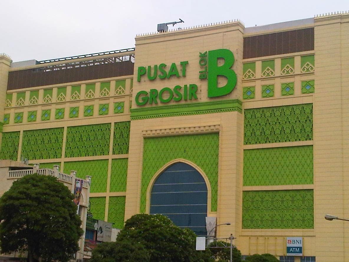 Karsa Utama Hotel Jakarta Buitenkant foto